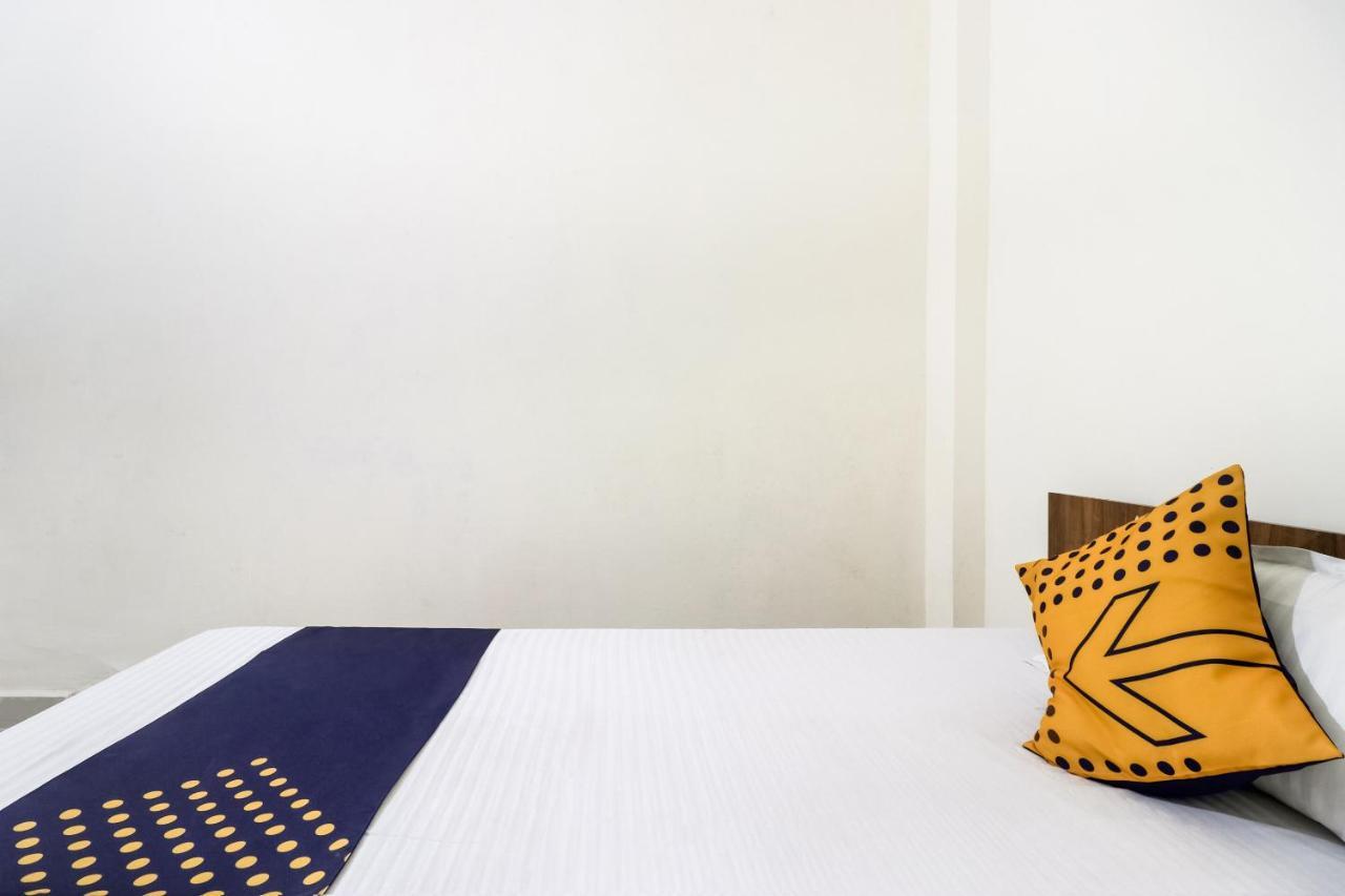 Oyo 40073 Yash Homestay Samarda Kaliasot Bagian luar foto