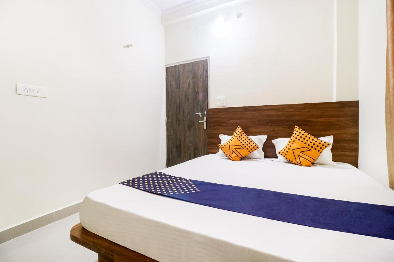 Oyo 40073 Yash Homestay Samarda Kaliasot Bagian luar foto